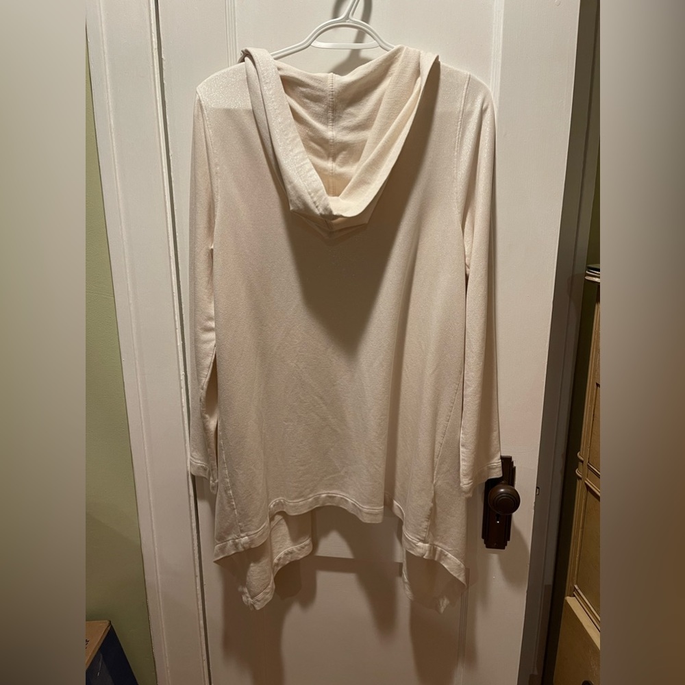 Tommy Bahama womans hooded cardigan. - Picture 4 of 4